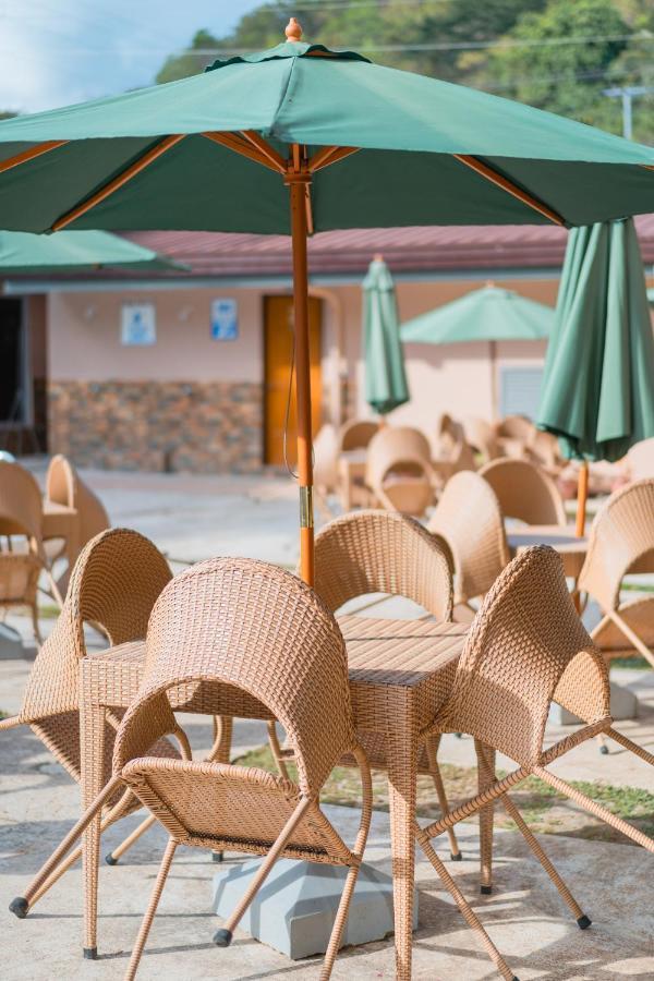 Island Wanderers Inn كورون المظهر الخارجي الصورة